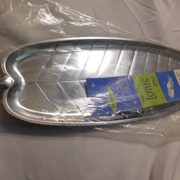 Vintage Everedy Lotus Leaf Serving Metal Tray - Picture 6 of 6